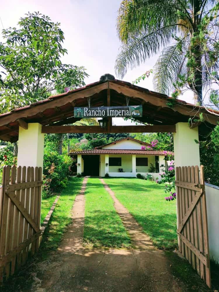Chacara Rancho Imperial Villa โซกอร์โฮ ภายนอก รูปภาพ